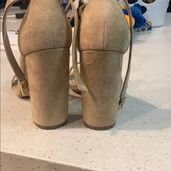 Steve Madden tan heels - Picture 3 of 3